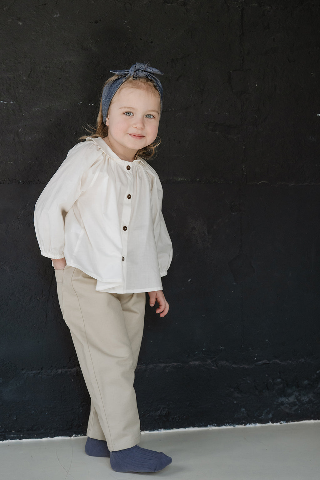 White blouse with a collar