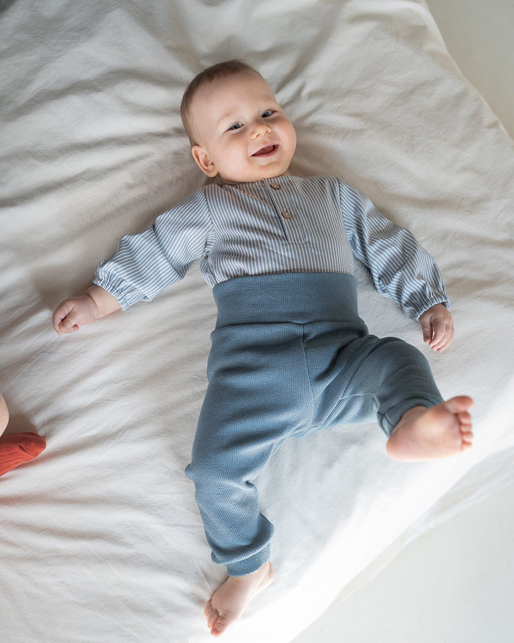 Baby knitted trousers blue