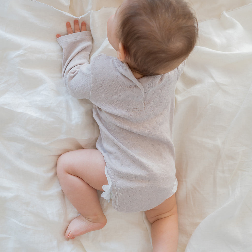 Baby bodysuit sand