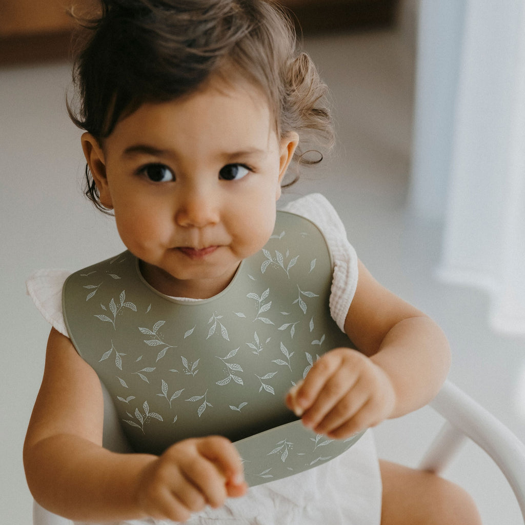 Silicone bib – flowers